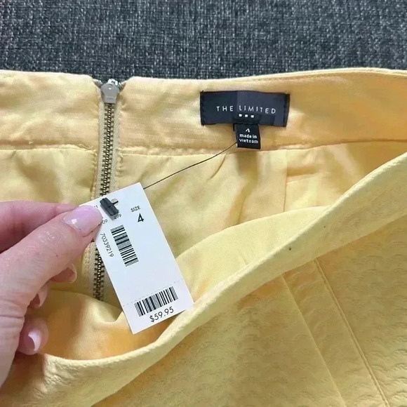 NWT Size 4 pastel yellow skirt from The Limited - Picture 2 of 4